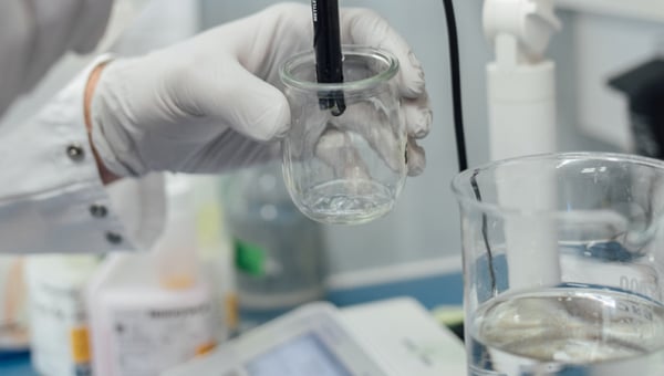 Neurodegenerative diseases: Foundations standing by the side of researchers